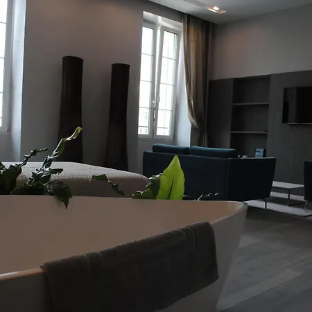 Les Massena Hotel 3*