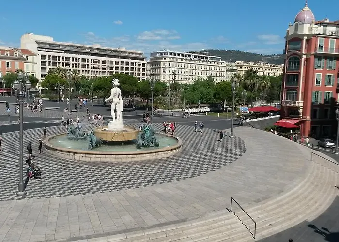 Les Massena 3*